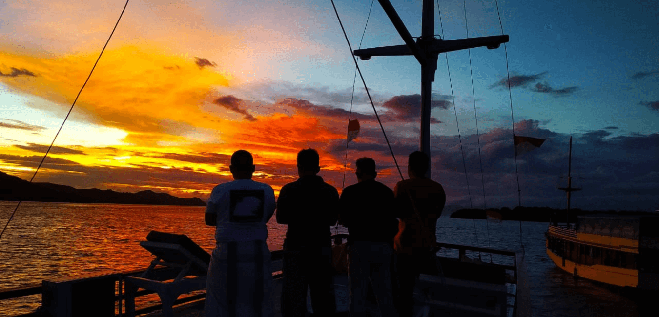 Paket Sailing Manta Point 3h2m Menggunakan Fastboat Dengan Harga Terjangkau Di Komodo Labuan Bajo Manggarai Barat.